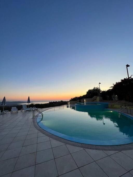 Casa Smeralda - Piscina E Vista Sul Mare! Trinità dʼAgultu Exteriér fotografie